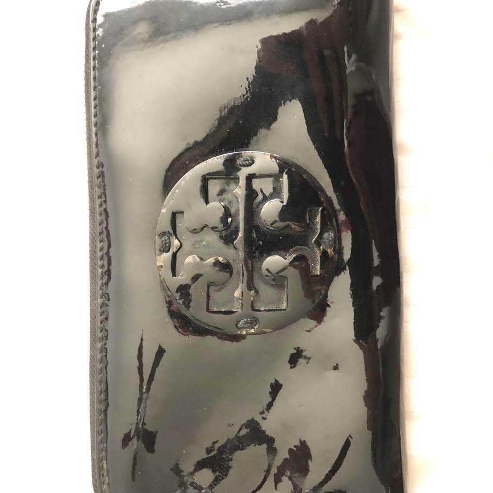 Tory Burch wallet